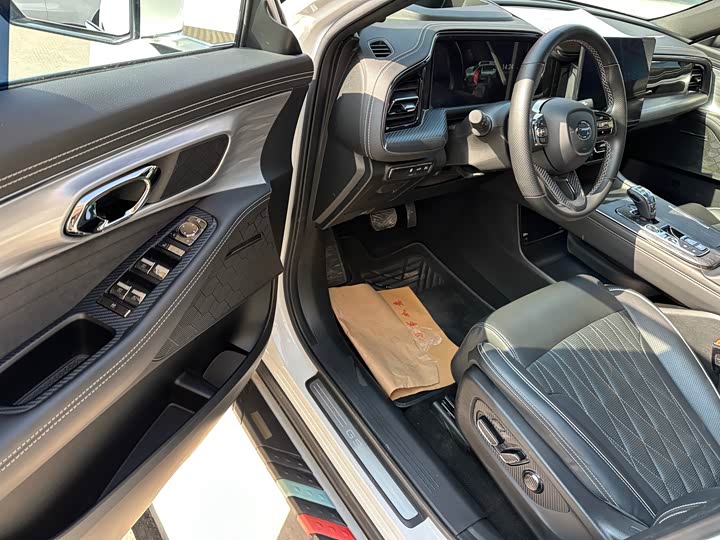 Фото 9 - GAC Trumpchi GS8