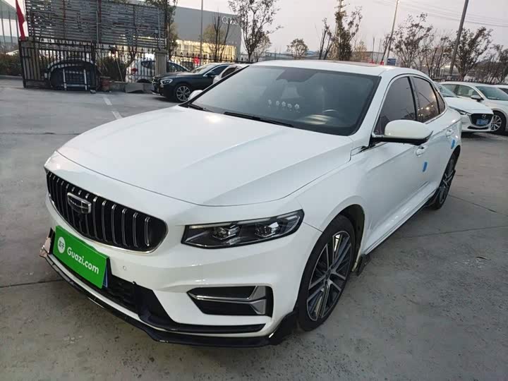 Фото 2 - Geely Preface