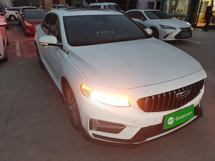 Фото 4 - Geely Preface