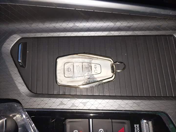 Фото 9 - Geely Preface