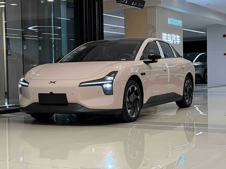 Фото 1 - XPeng Mona M03