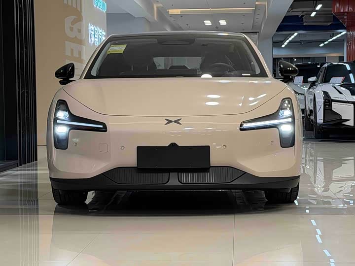 Фото 2 - XPeng Mona M03