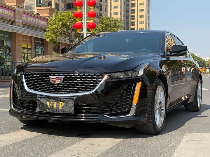 Фото 1 - Cadillac CT5