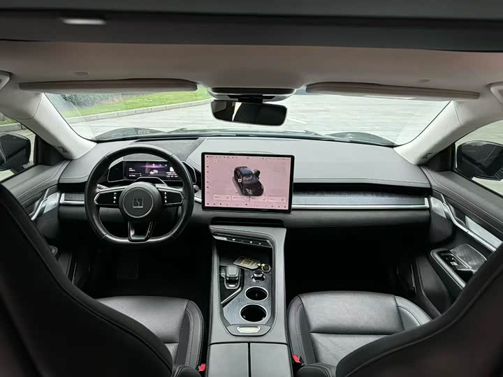 Фото 4 - Zeekr 001