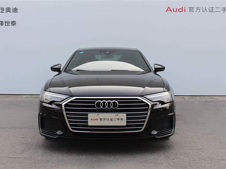 Фото 4 - Audi A6L
