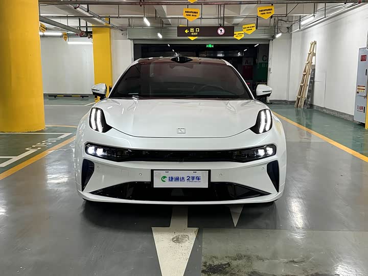 Фото 2 - Zeekr 001