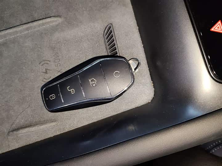 Фото 9 - BYD Sea Lion 07 EV