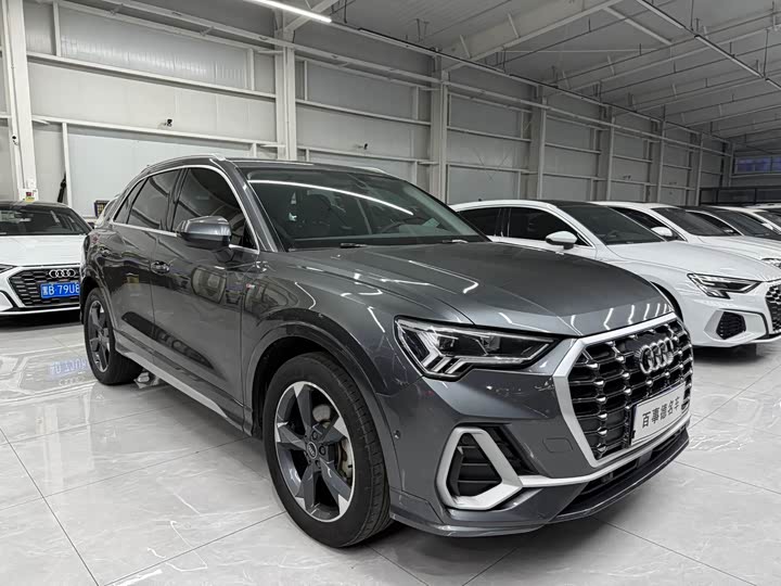 Фото 3 - Audi Q3