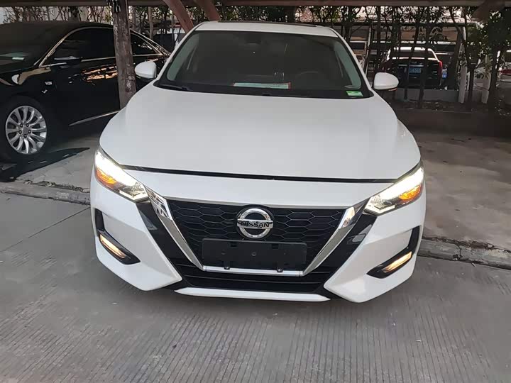 Фото 3 - Nissan Sylphy