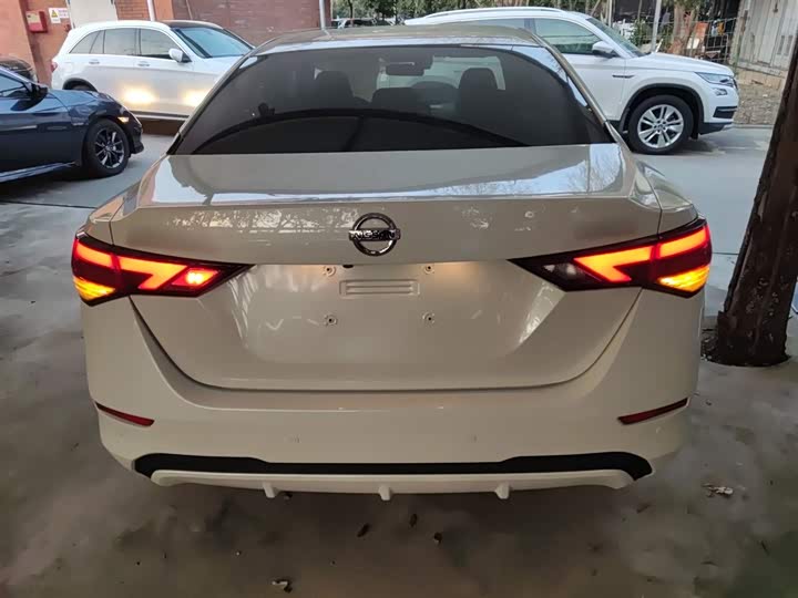 Фото 6 - Nissan Sylphy