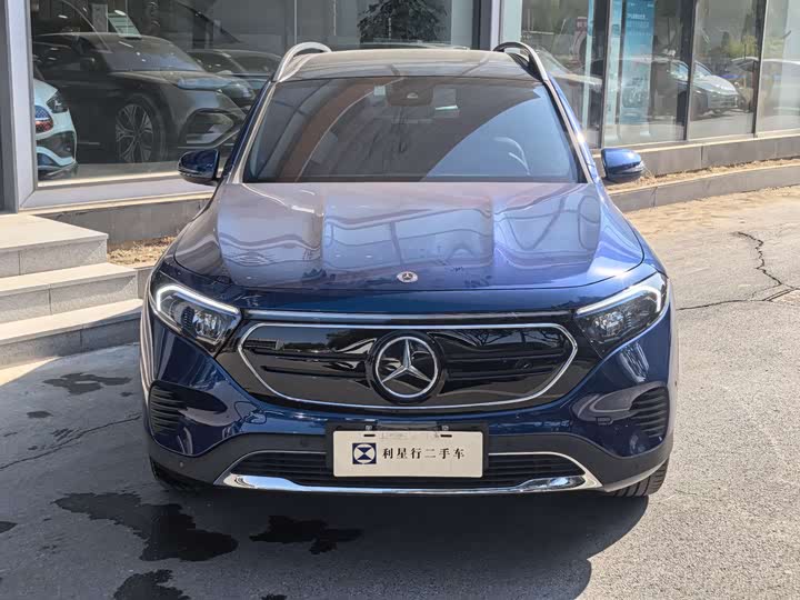 Фото 3 - Mercedes-Benz EQB