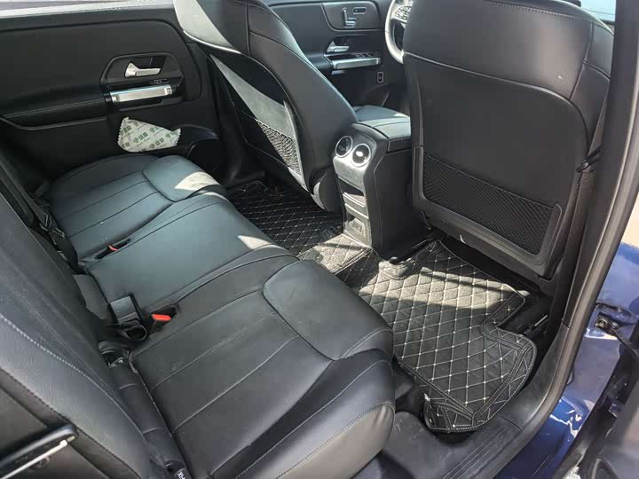 Фото 5 - Mercedes-Benz EQB