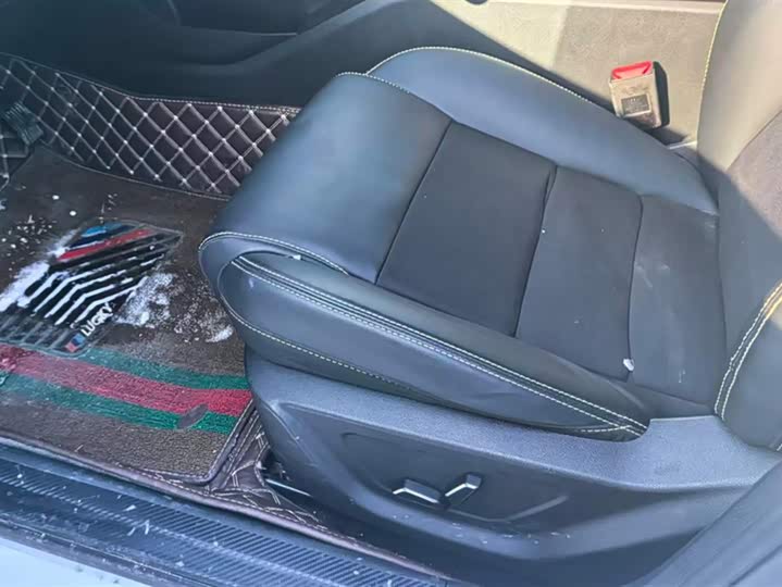 Фото 9 - Geely Binrui