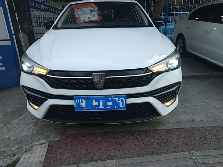 Фото 3 - Roewe i5