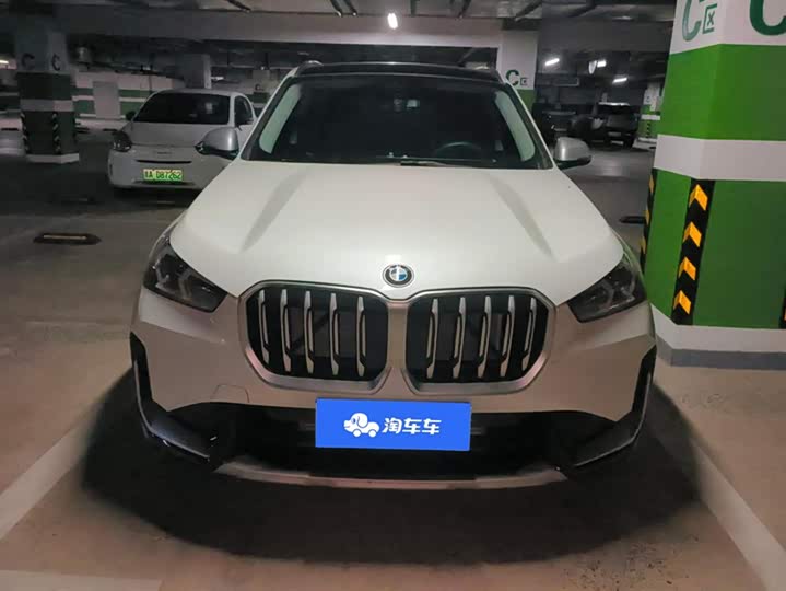 Фото 2 - BMW X1