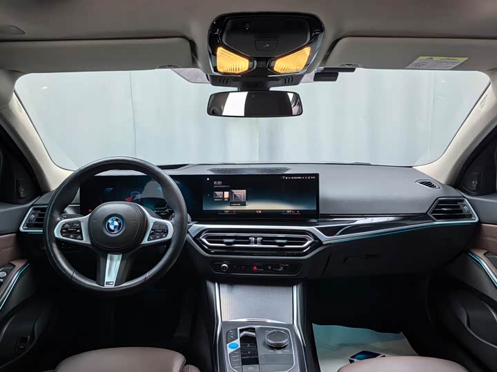 Фото 6 - BMW i3