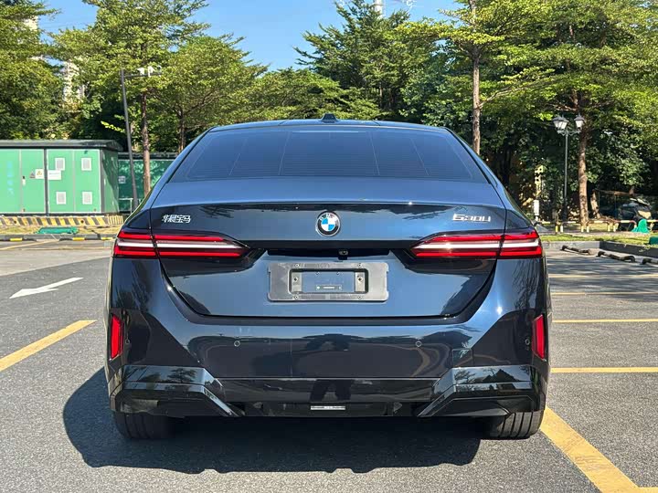 Фото 5 - BMW 5 Series