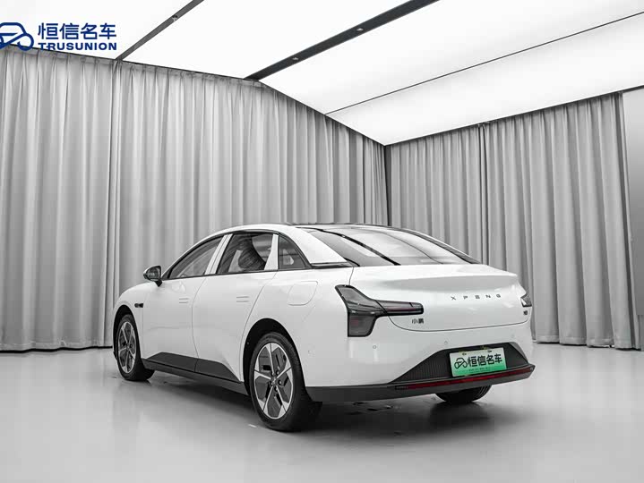 Фото 6 - XPeng Mona M03