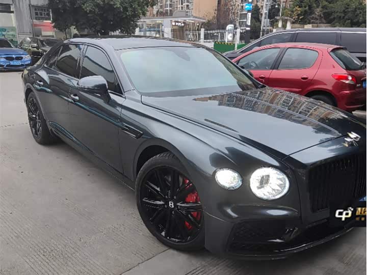 Фото 3 - Bentley Flying Spur