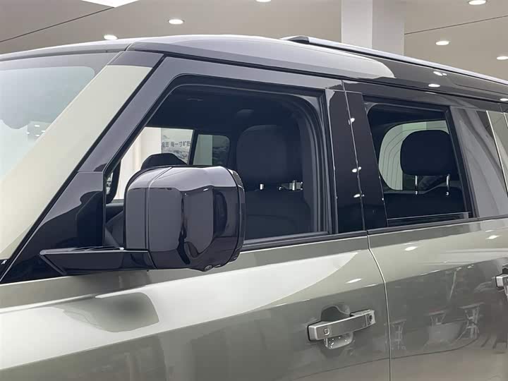 Фото 8 - Land Rover Defender