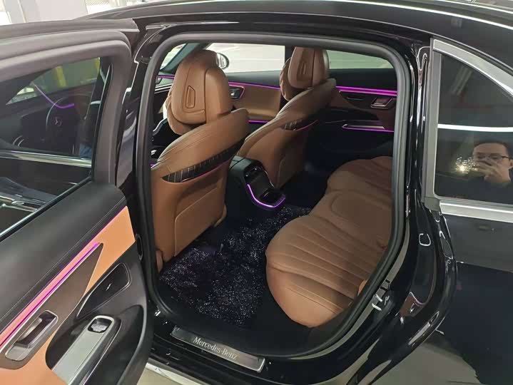 Фото 4 - Mercedes-Benz E-Class Hybrid