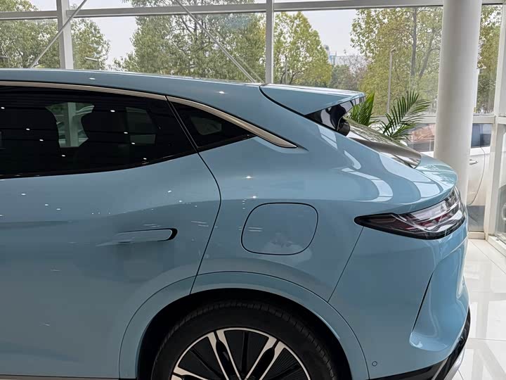 Фото 5 - Denza N7