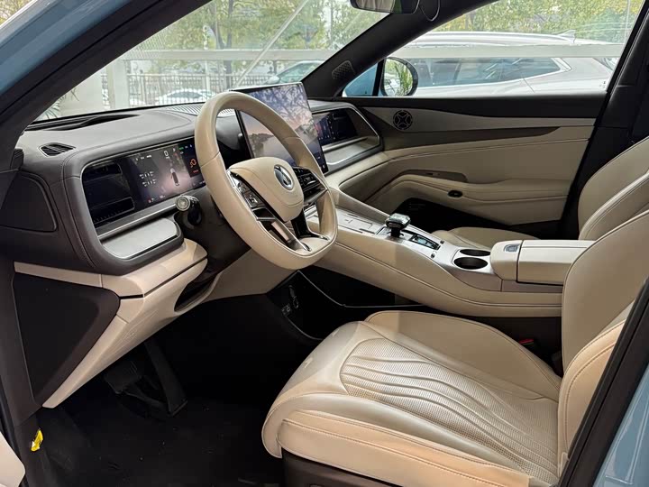 Фото 6 - Denza N7