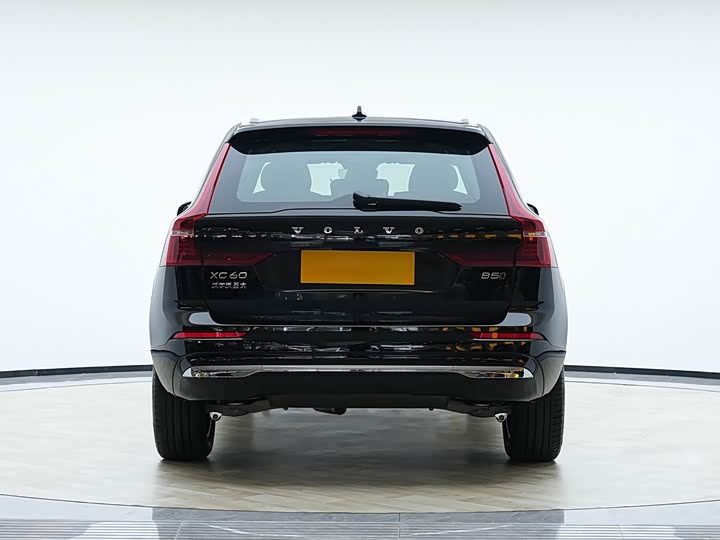 Фото 5 - Volvo XC60