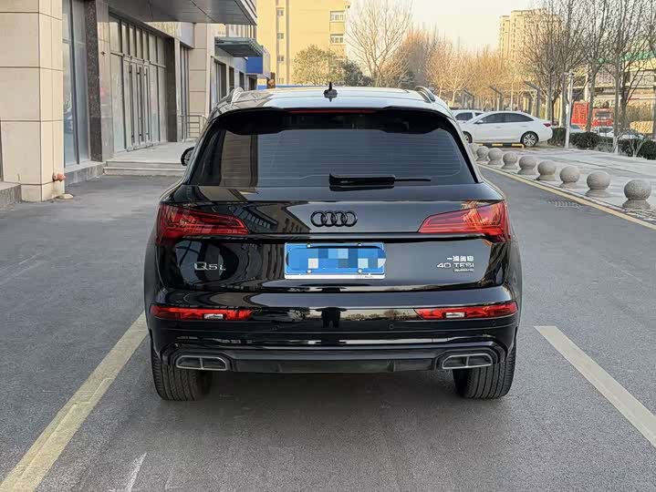 Фото 5 - Audi Q5L