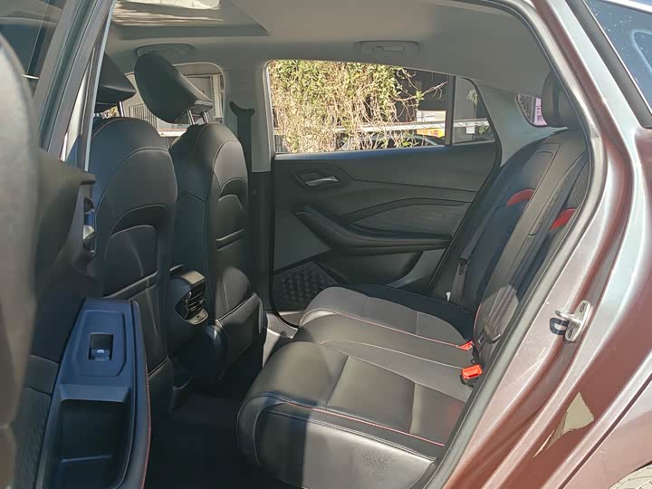 Фото 9 - MG Motor 5