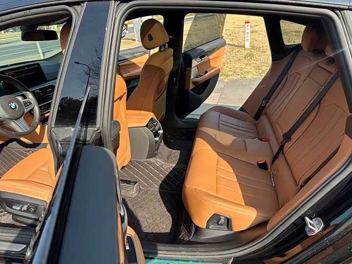 Фото 7 - BMW 6 Series GT