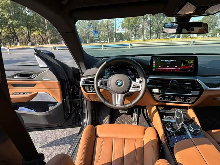 Фото 9 - BMW 6 Series GT