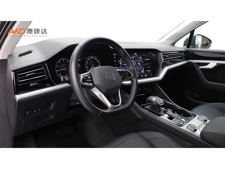 Фото 6 - Volkswagen Touareg