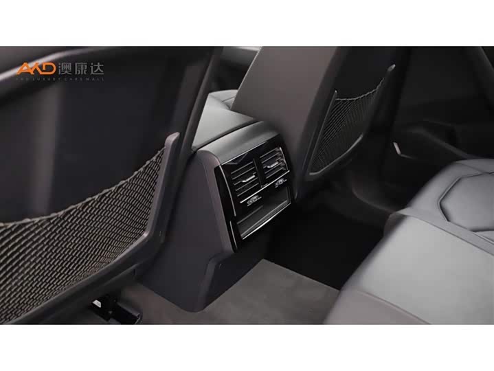 Фото 9 - Volkswagen Touareg