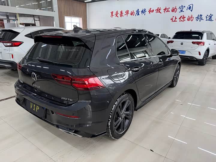 Фото 5 - Volkswagen Golf