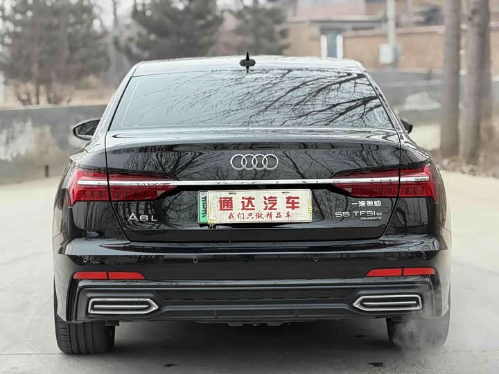 Фото 8 - Audi A6L Hybrid