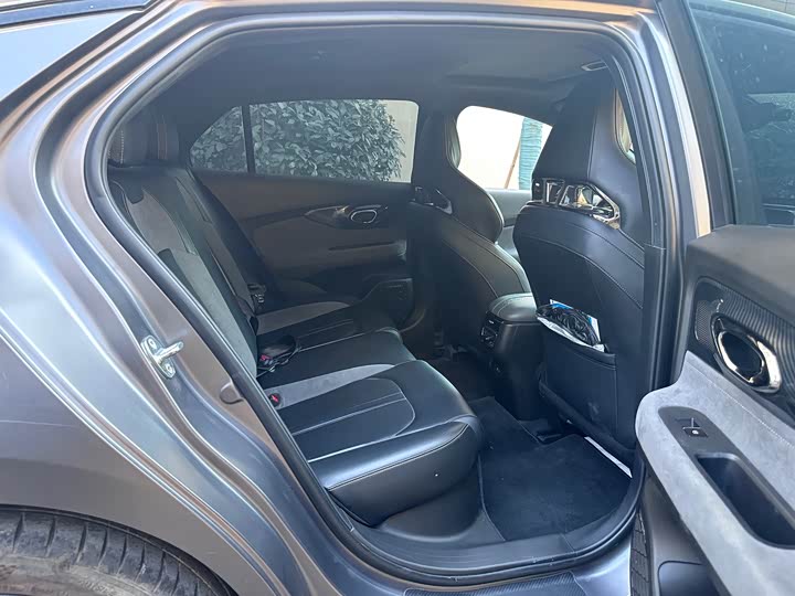 Фото 9 - GAC Trumpchi Empow R