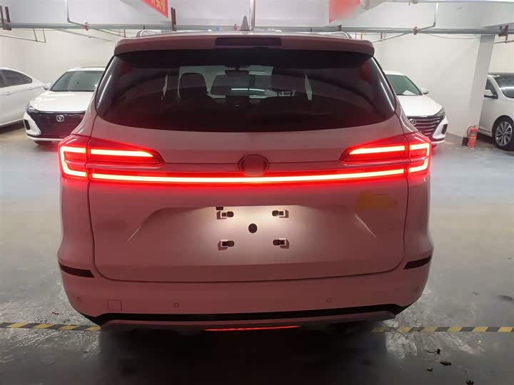 Фото 6 - BYD Song