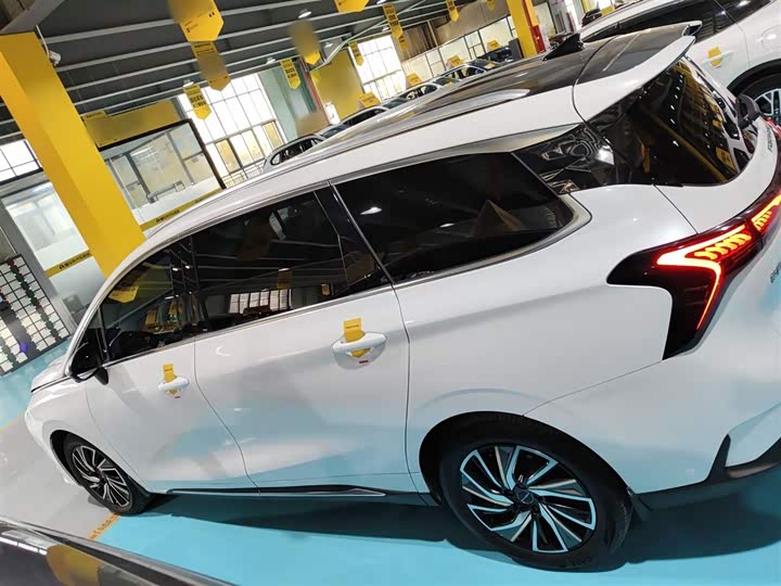 Фото 5 - Dongfeng Forthing Yacht