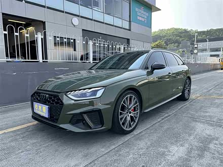 Фото 1 - Audi S4