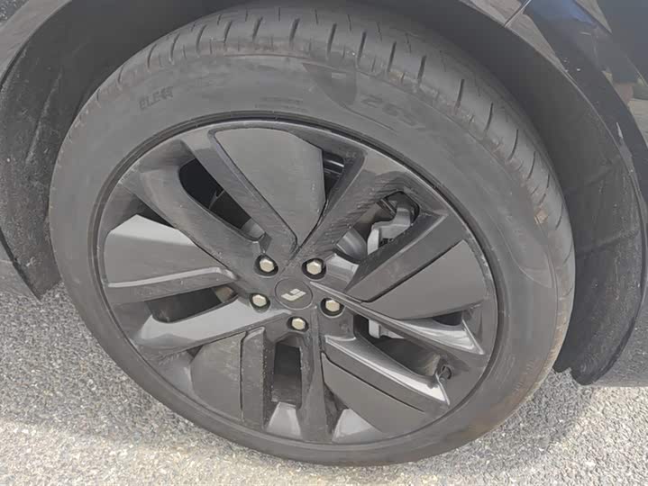 Фото 6 - LiXiang L6