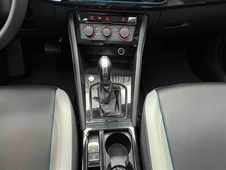 Фото 5 - Jetta VS5