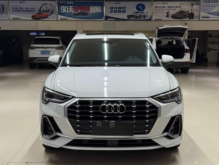 Фото 2 - Audi Q3