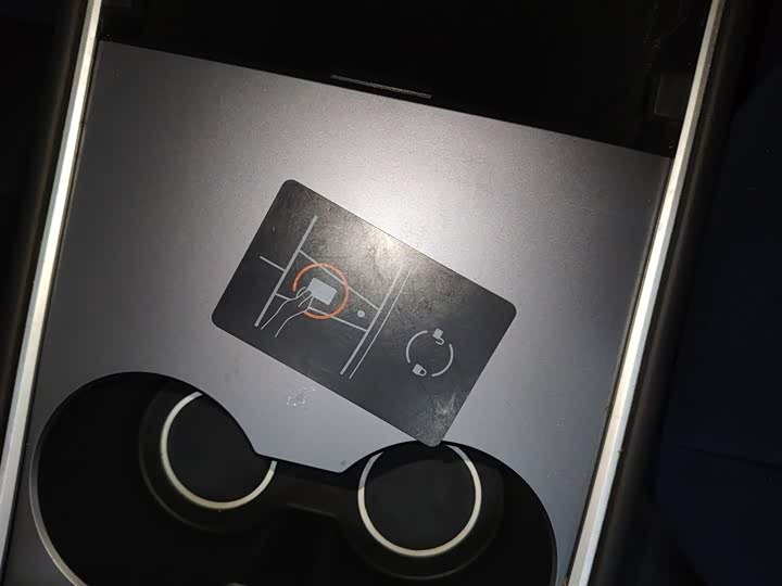 Фото 9 - Tesla Model Y