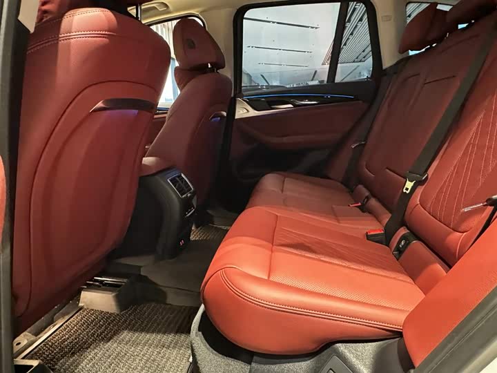 Фото 7 - BMW iX3