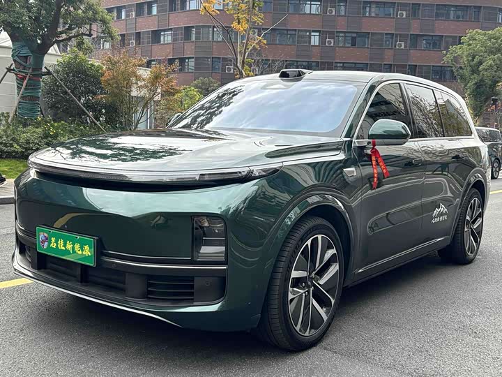 Фото 1 - LiXiang L9