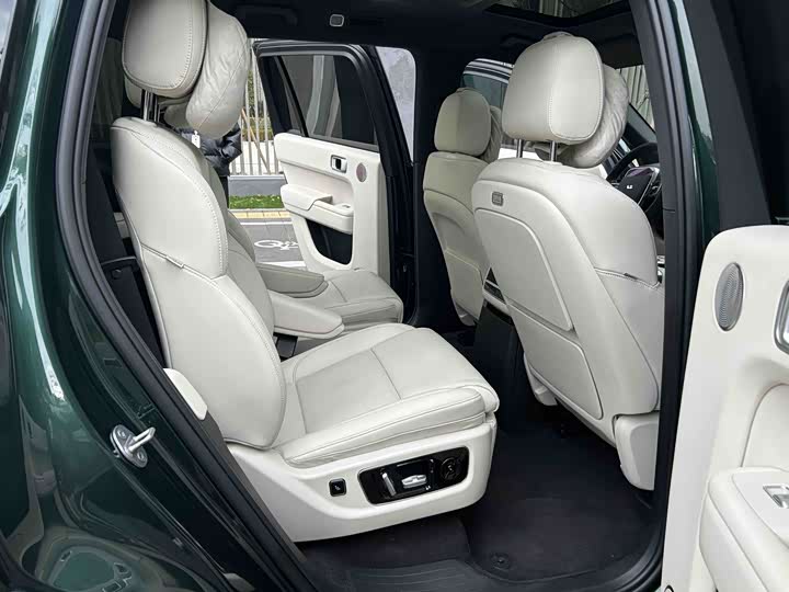 Фото 8 - LiXiang L9