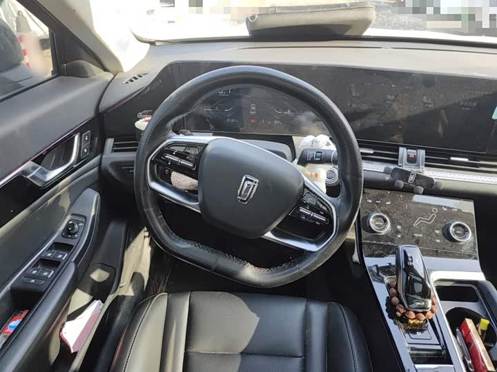 Фото 3 - Bestune B70