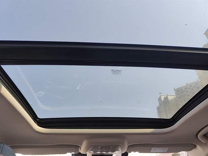 Фото 9 - Bestune B70