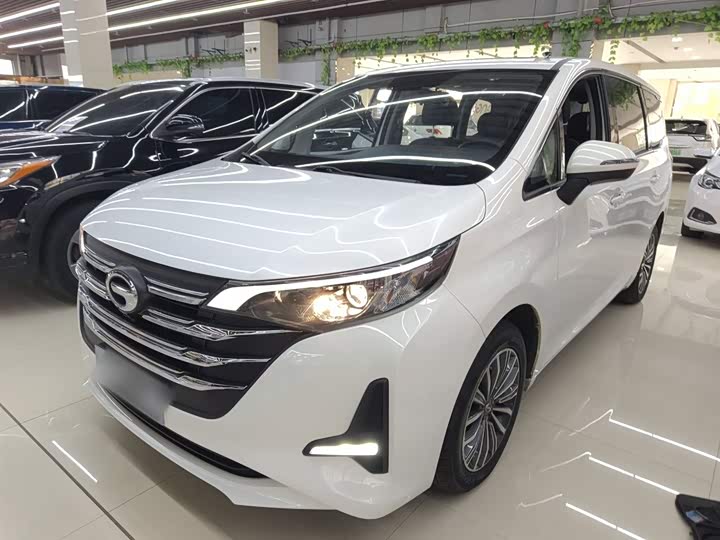 Фото 2 - GAC Trumpchi M6